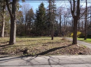 130 Old State Rd, Moscow, PA 18444