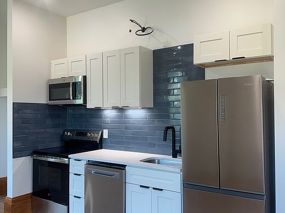 3rd image of 18 Mulberry St #9