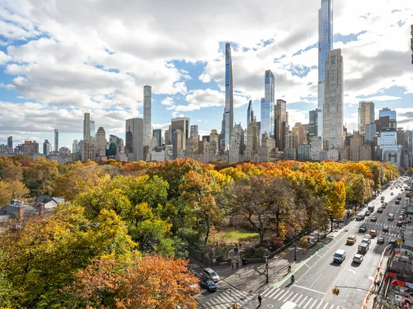 65 Central Park West image 16 of 16