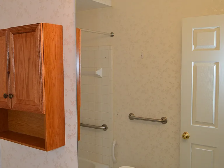 13313 Wyndemere Cir — Photo 28
