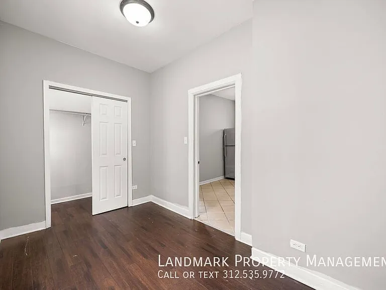 2947 N Avers Ave #2 — Photo 16