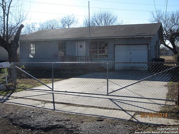 3rd image of 4603 Clark Ave