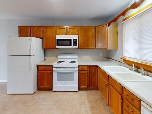 502 N 26th St, Bismarck, ND 58501