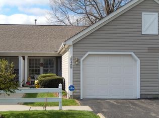 5489 Parkshire Dr, Columbus, OH 43229