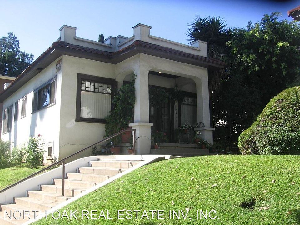 1st image of 1240 Huntington Dr