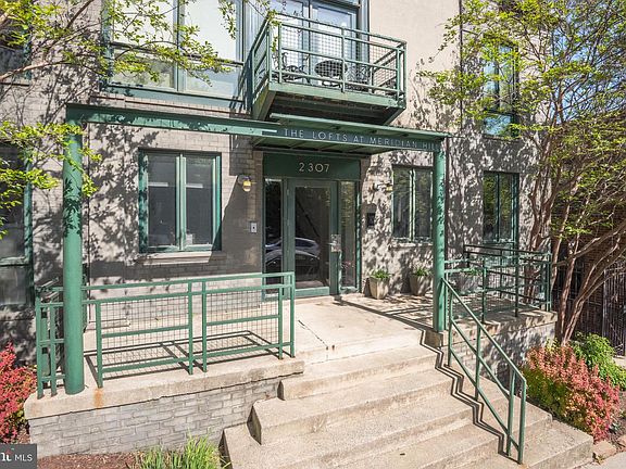 3rd image of 2307 15th St NW APT 1