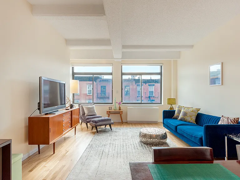 492 Henry St #4F — Photo 1