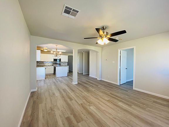 2nd image of 4322 Acorn Creek Dr