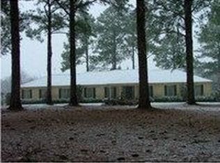 4913 Holly Hill Rd, Albany, GA 31721