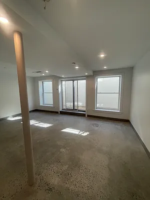 Rented by Owner | media 34