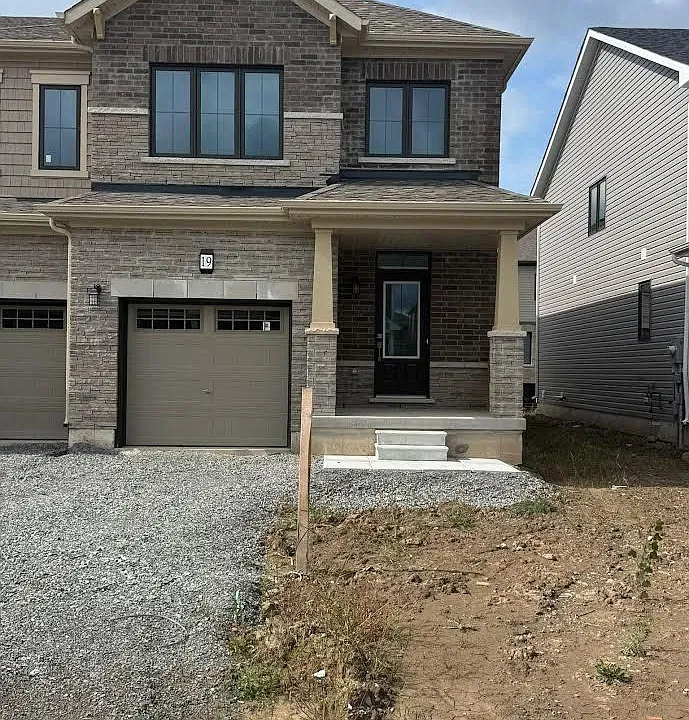 19 Lemon Ave