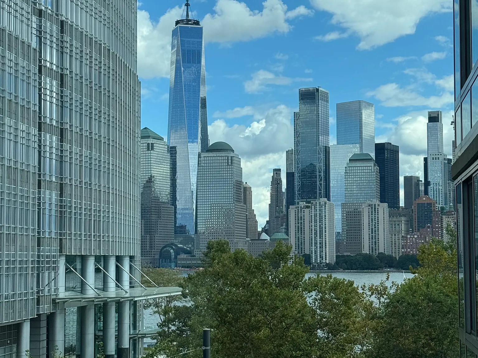 1 bed, 925 sqft, $4,200 — Photo 1