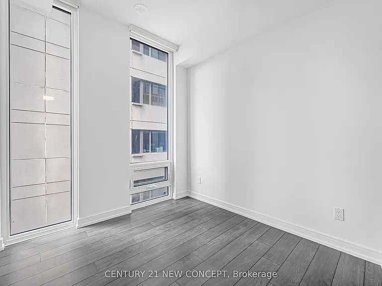 28 Wellesley St E #1902 — Photo 18