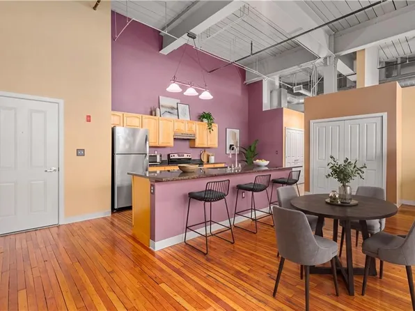 685 Social St APT 204, Woonsocket, RI 02895