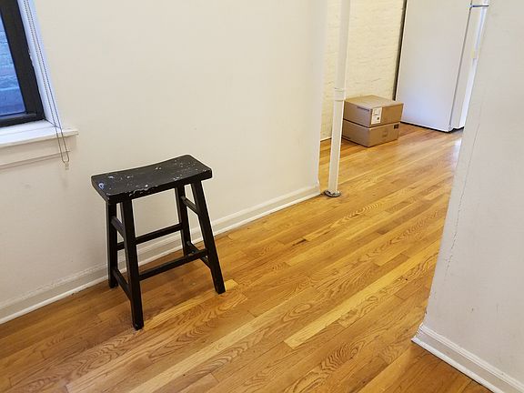 2nd image of 433 W 54th St APT 18