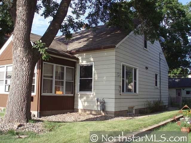 1st image of 425 5th Ave S