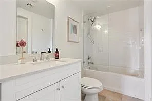 2100 Saint Thomas St #104 — Photo 8