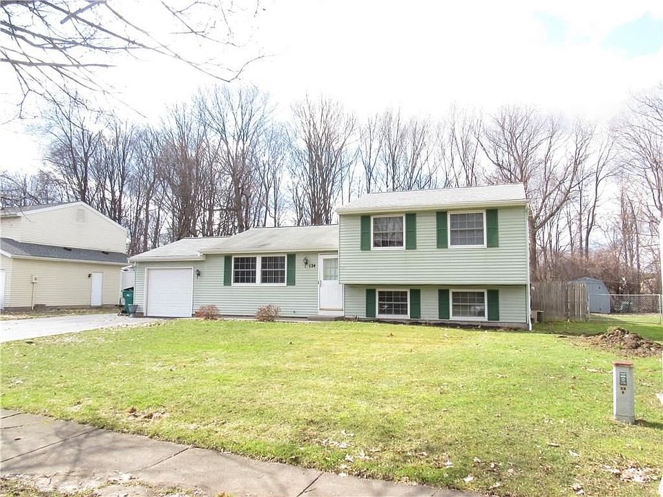 1st image of 124 Snowberry Cres