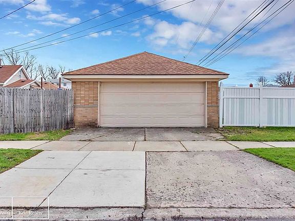 5th image of 27437 Ursuline St