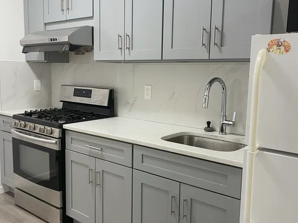 516 Grand View Avenue image 1 of 7