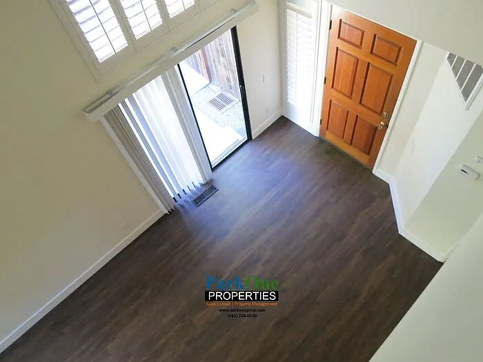 905 Colina Ct — Photo 12