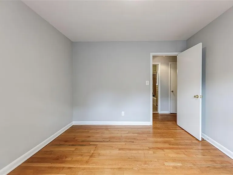 1582 Lincoln Ave SE — Photo 20