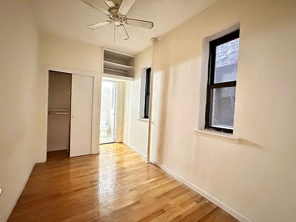 3rd image of 315 E 73rd St #25
