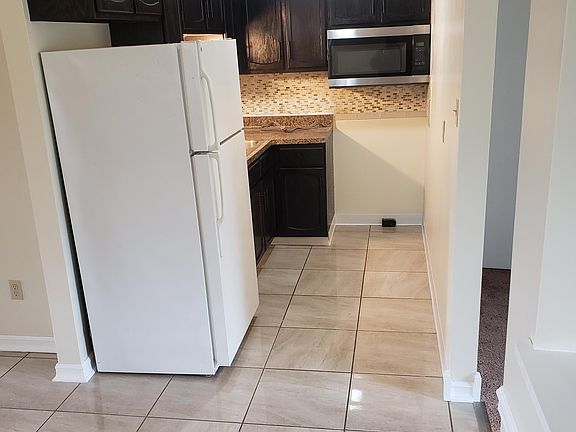 2nd image of 33 Mead St APT 3