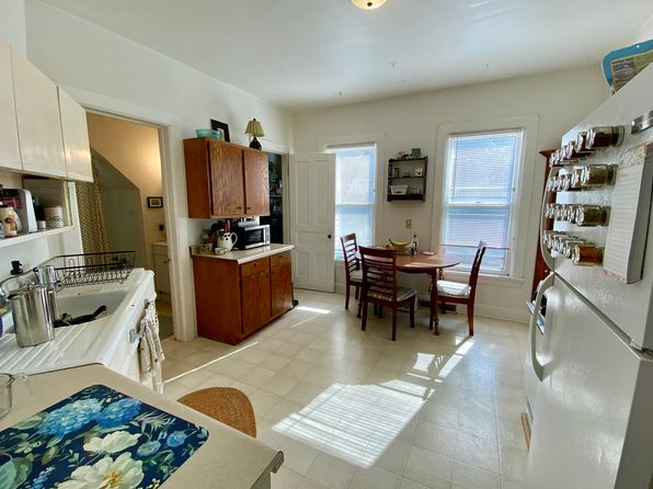 947 E Gorham St #4123362