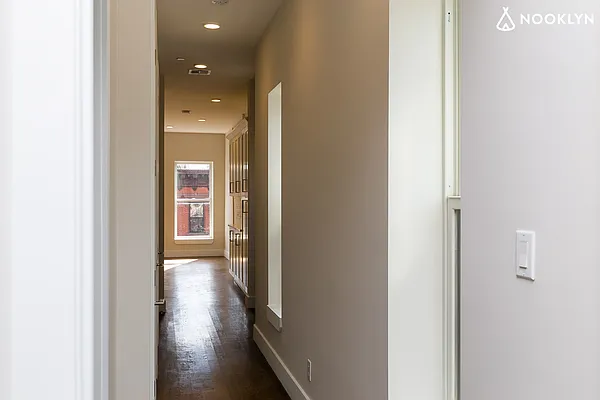 Rented by Nooklyn NYC LLC | media 16