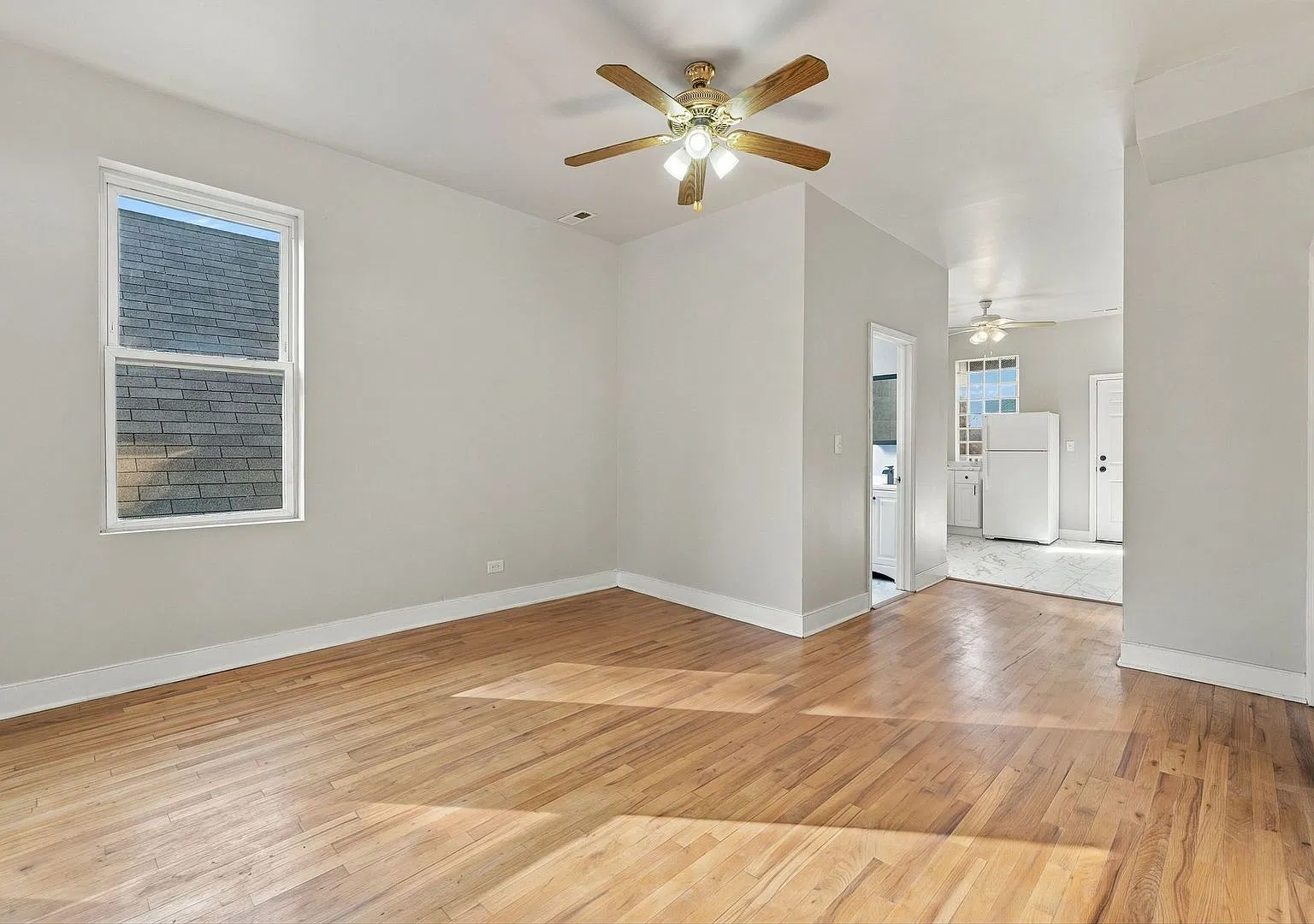 3 bed, 1112 sqft, $1,500 — Photo 4