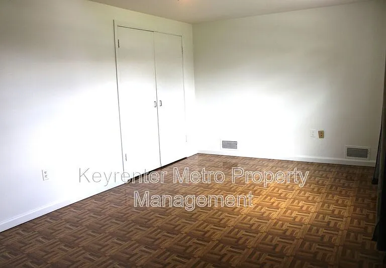 12308 Shelter Ln — Photo 16