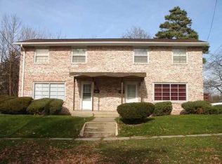 302-304 Evelyn Dr, Freeport, IL 61032