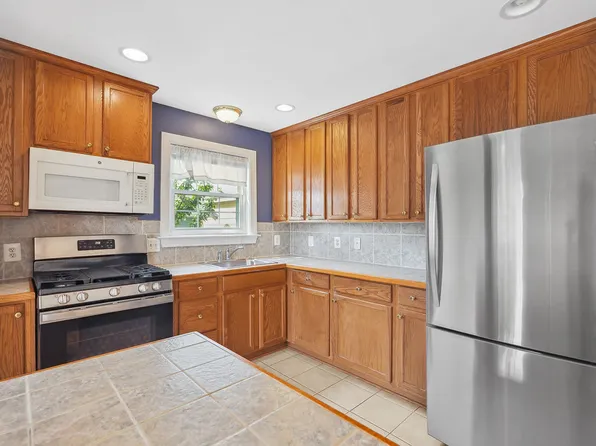 2709 13th Rd S, Arlington, VA 22204
