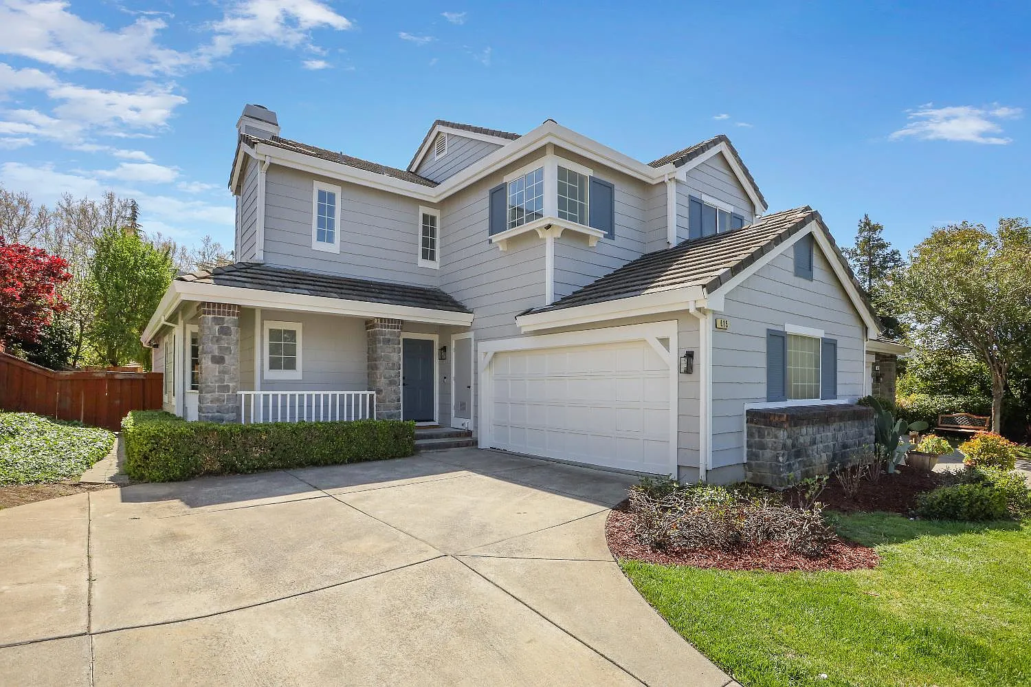 415 Chupcan Pl photo 1
