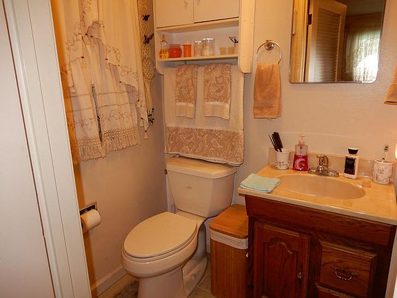 5th image of 3479 Cabrillo Ave