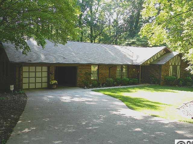 1st image of 928 Brookwood Ct