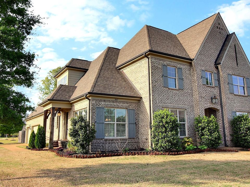 1st image of 867 Cypress Pond Dr