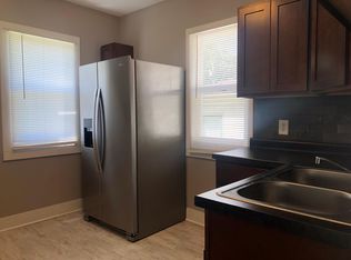 4524 7th Ave APT 1, Rock Island, IL 61201