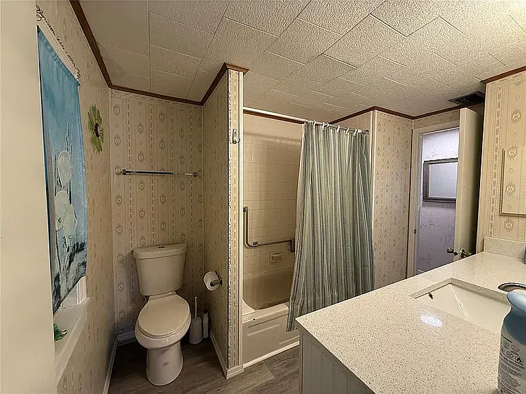2 bed, 1176 sqft, $1,450 — Photo 3
