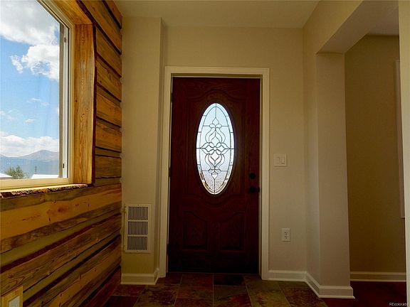 3rd image of 108 Oak St