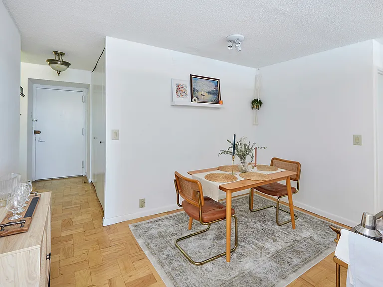 630 1st Ave #32A — Photo 5