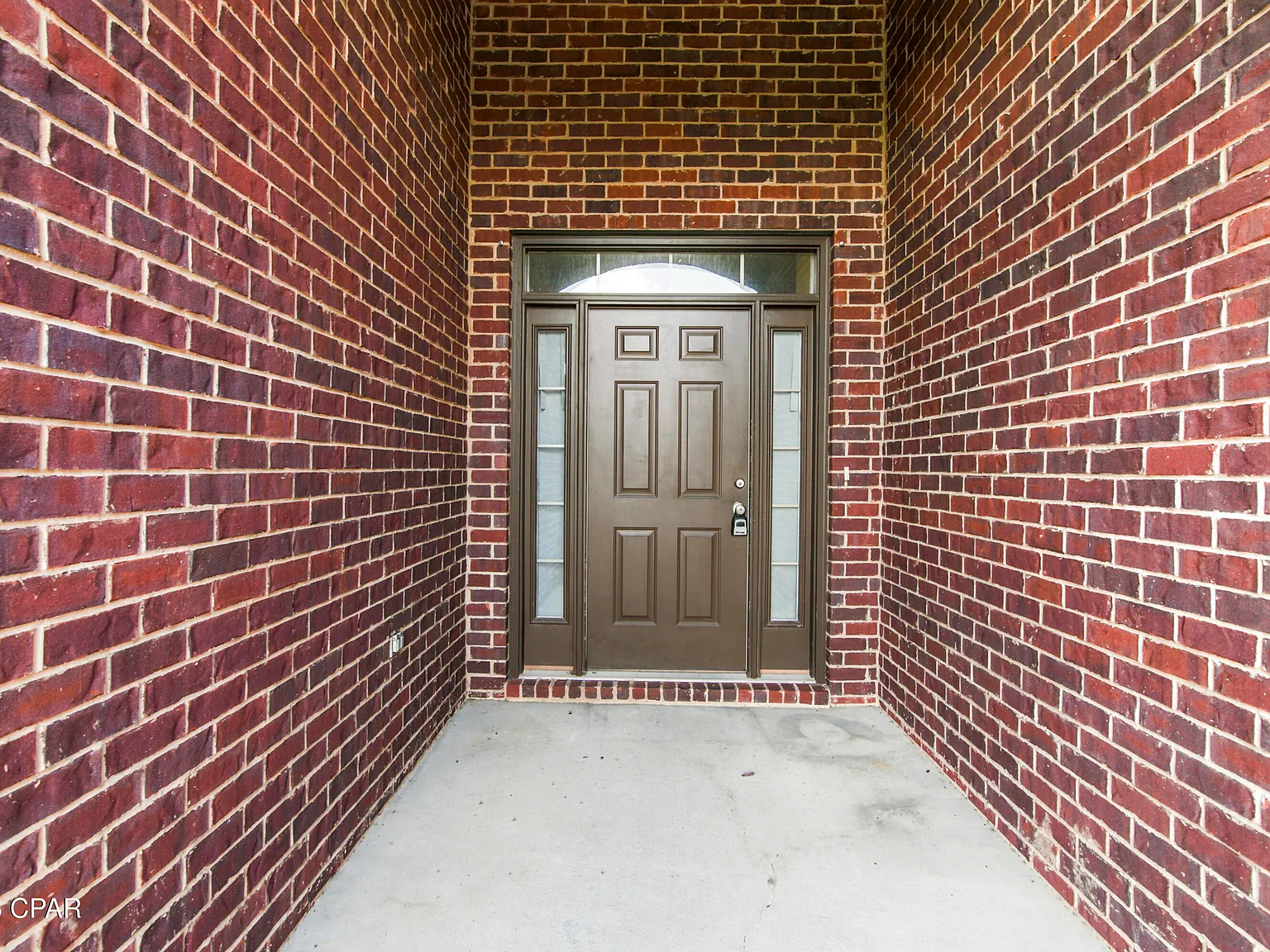 4 bed, 2.5 bath, 2634 sqft, $2,600 — Photo 3