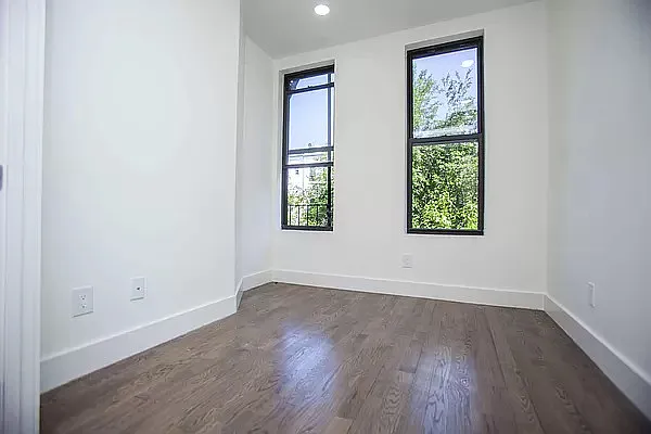 Rented by Green Leaf Management, LLC | media 13