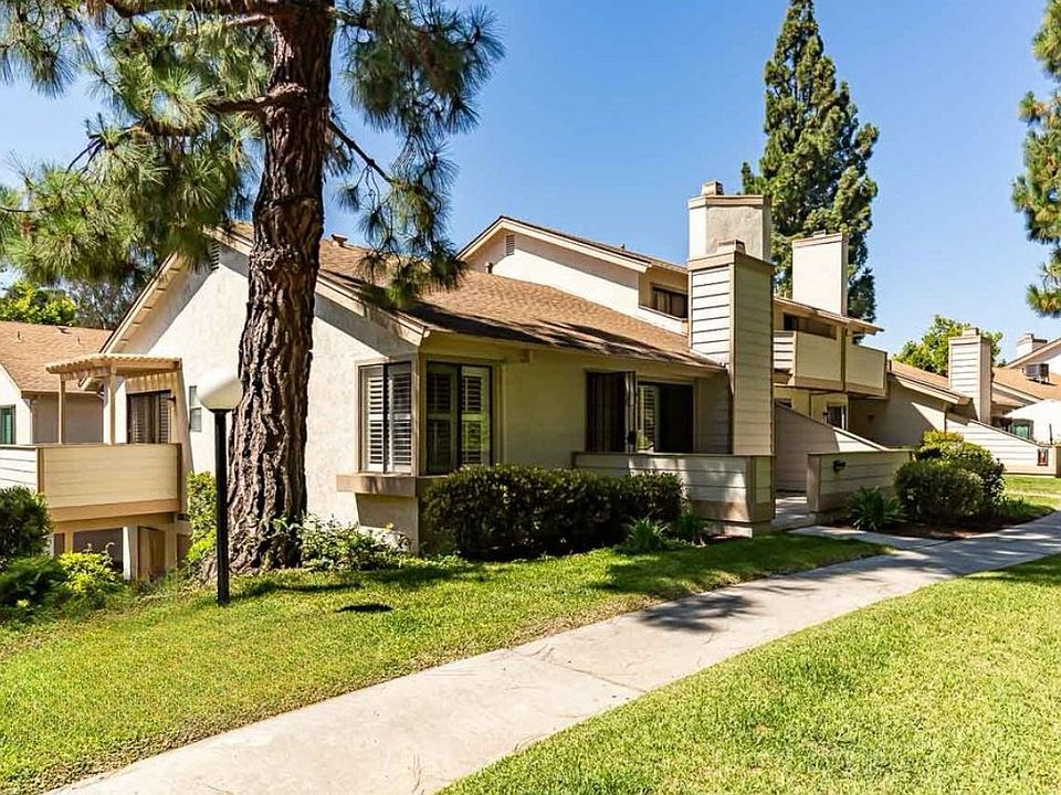 1st image of 4551 Chateau Dr