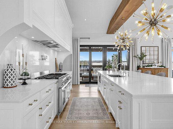 5th image of 807 Ganton Rd