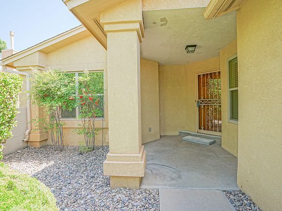 3rd image of 10800 Griffith Park Dr NE