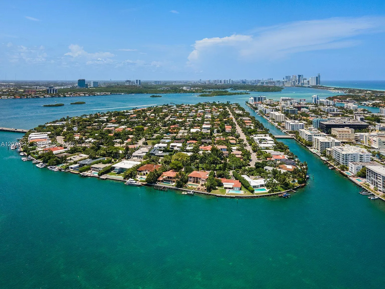 Bay Harbor Island — Photo 2