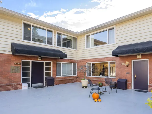 2355 SW Cedar St Unit 9, Portland, OR 97205
