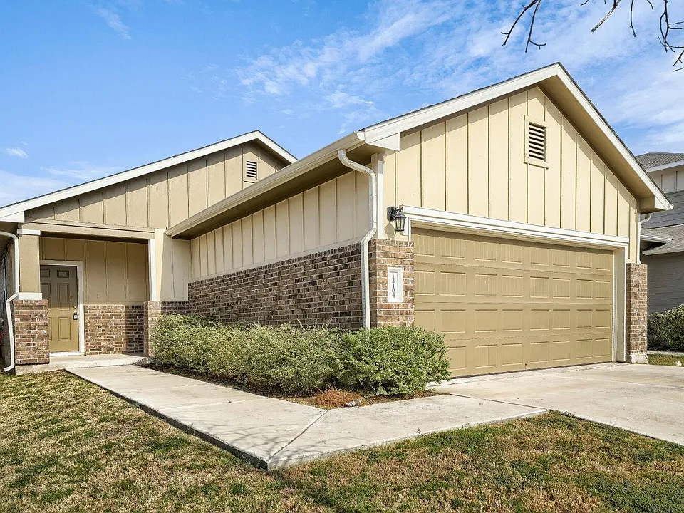 12104 Tolson Dr